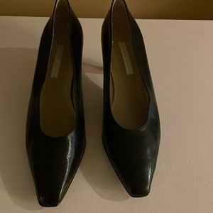 Ladies Black Shoe